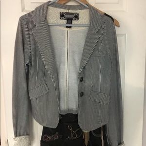 Buckle jacket